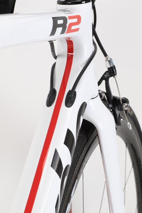 サーヴェロ NEW R2 上位モデル譲りの性能を持つオールラウンドバイク